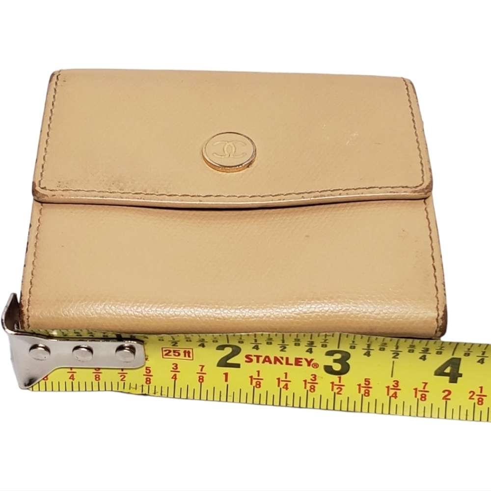 Chanel Beige Caviar Leather CC Logo Trifold Wallet Made in Italy - Picture 10 of 16